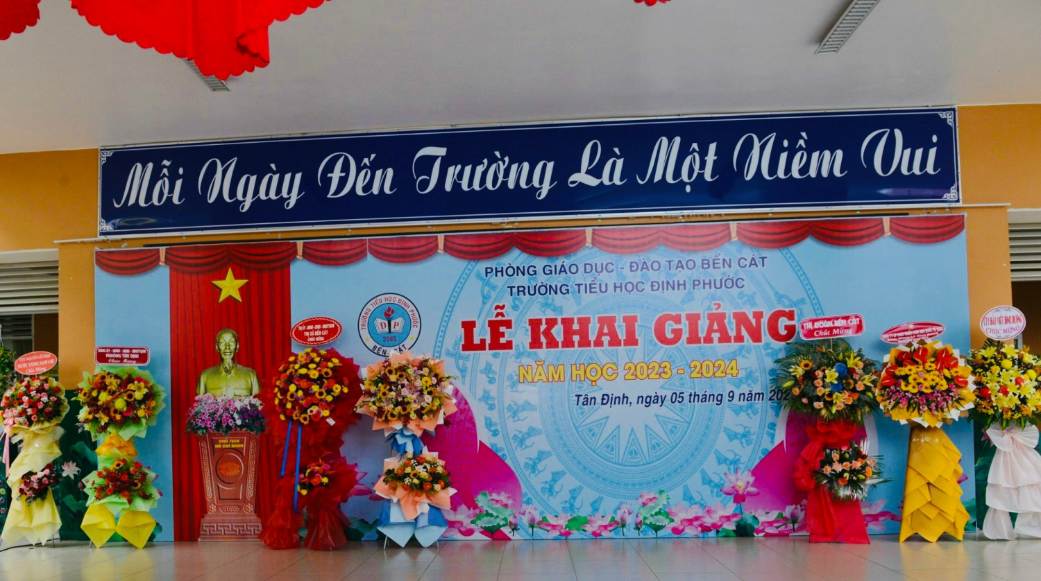 Trường tiểu học Định Phước long trọng tổ chức lễ khai giảng năm học 2023 – 2024